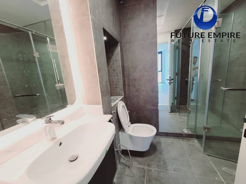 Lavish 2BHK With Maid |Terrace & Private Jacuzzi - Image 14