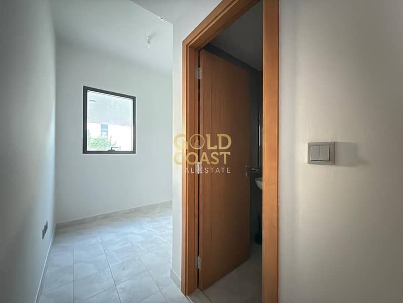 4 BR + Maids Villa | La Rosa 4 | Best Community | Perfect Rental Deal | Spacious and Modern - Image 21