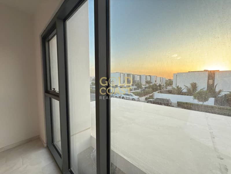 4 BR + Maids Villa | La Rosa 4 | Best Community | Perfect Rental Deal | Spacious and Modern - Image 28