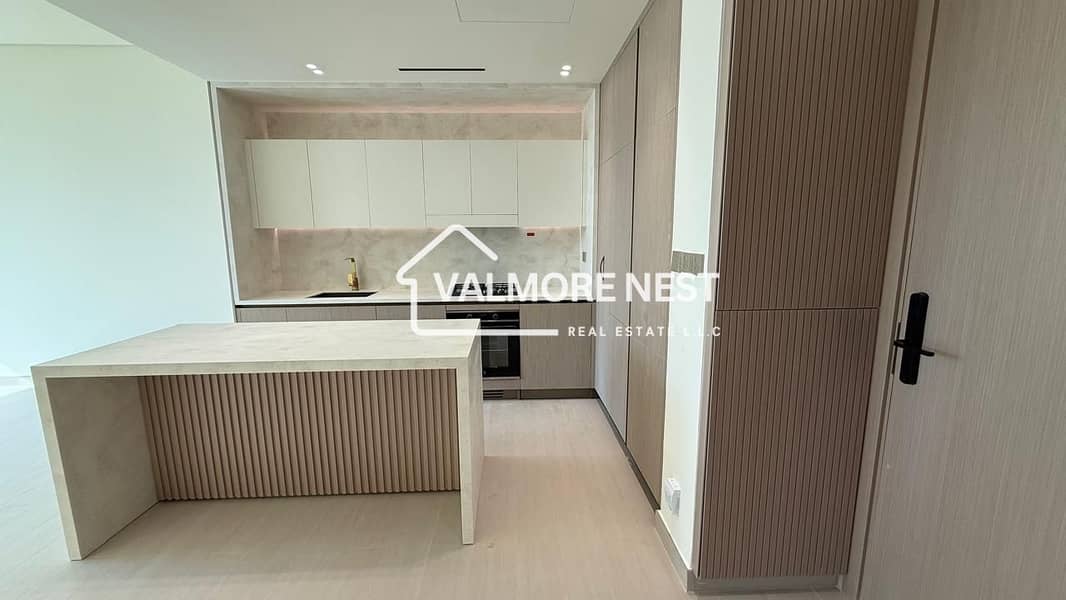 Bright & Spacious I Ready to move I Prime location