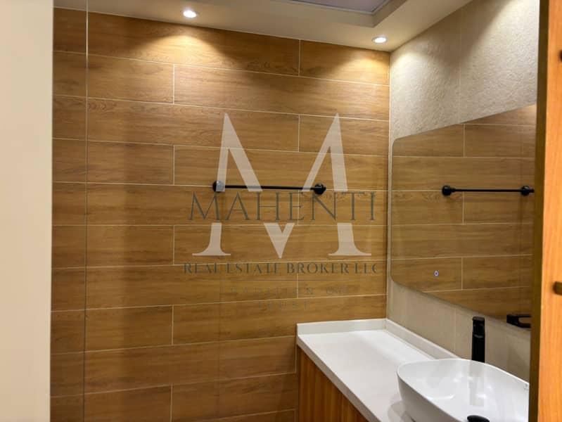 UPGRADED | PEACEFULL | LUXURIOUS | SPACIOUS | PARKING | BALCONY