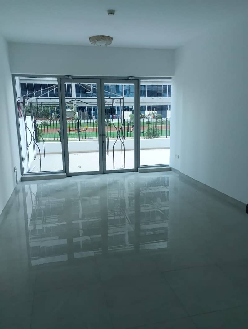 2BEDROOM | SPACIOUS LAYOUT | PODIUM FLOOR - Image 12