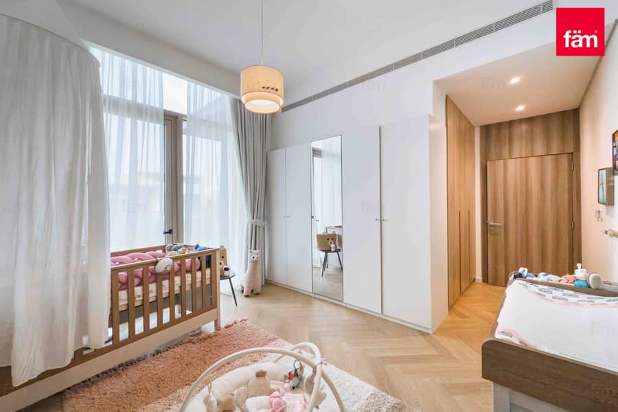 Luxurious | Upgraded | Single Row | Park Backing - Image 17