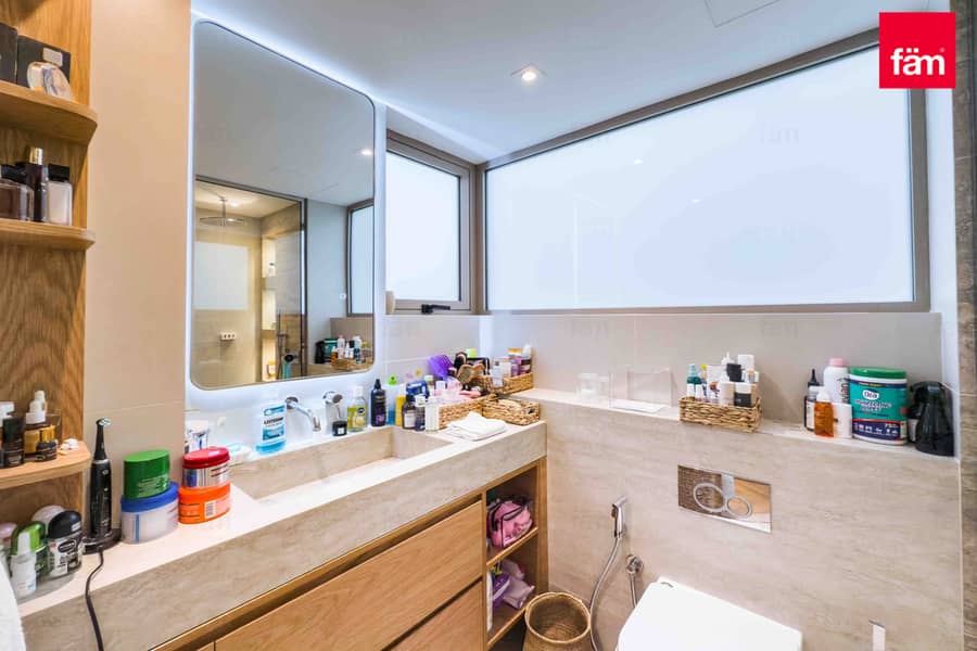 Luxurious | Upgraded | Single Row | Park Backing - Image 31