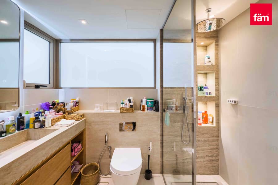 Luxurious | Upgraded | Single Row | Park Backing - Image 32