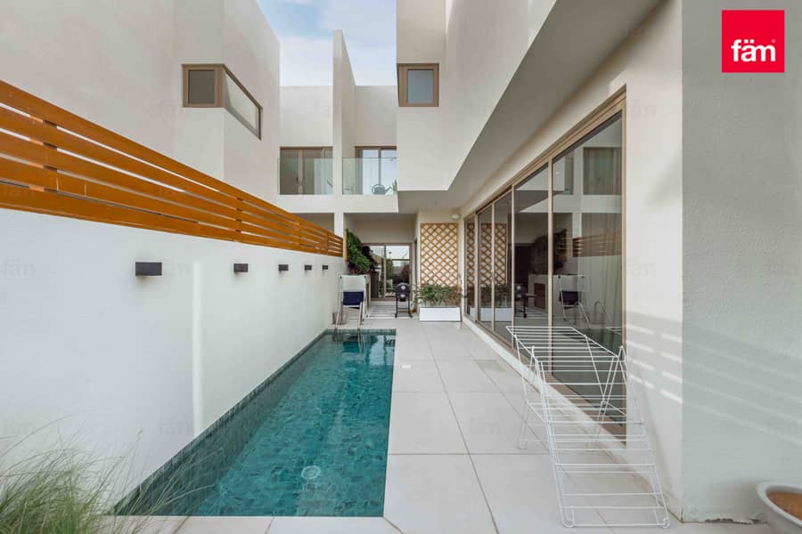 Luxurious | Upgraded | Single Row | Park Backing - Image 33