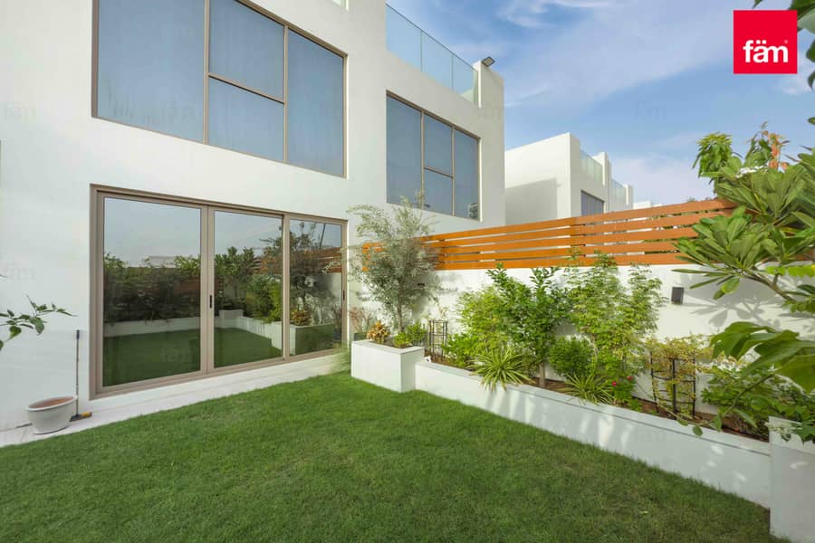 Luxurious | Upgraded | Single Row | Park Backing - Image 37