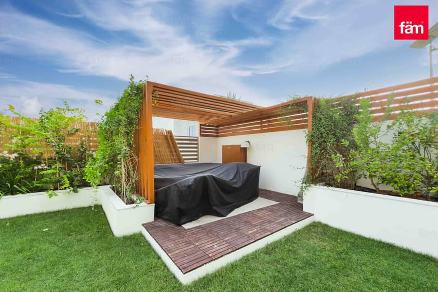 Luxurious | Upgraded | Single Row | Park Backing - Image 38