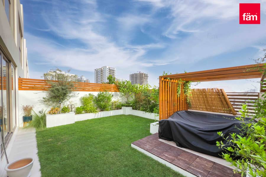 Luxurious | Upgraded | Single Row | Park Backing - Image 39