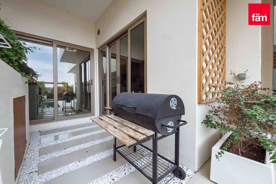 Luxurious | Upgraded | Single Row | Park Backing - Image 40