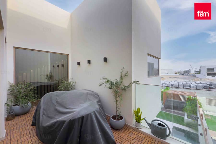 Luxurious | Upgraded | Single Row | Park Backing - Image 42