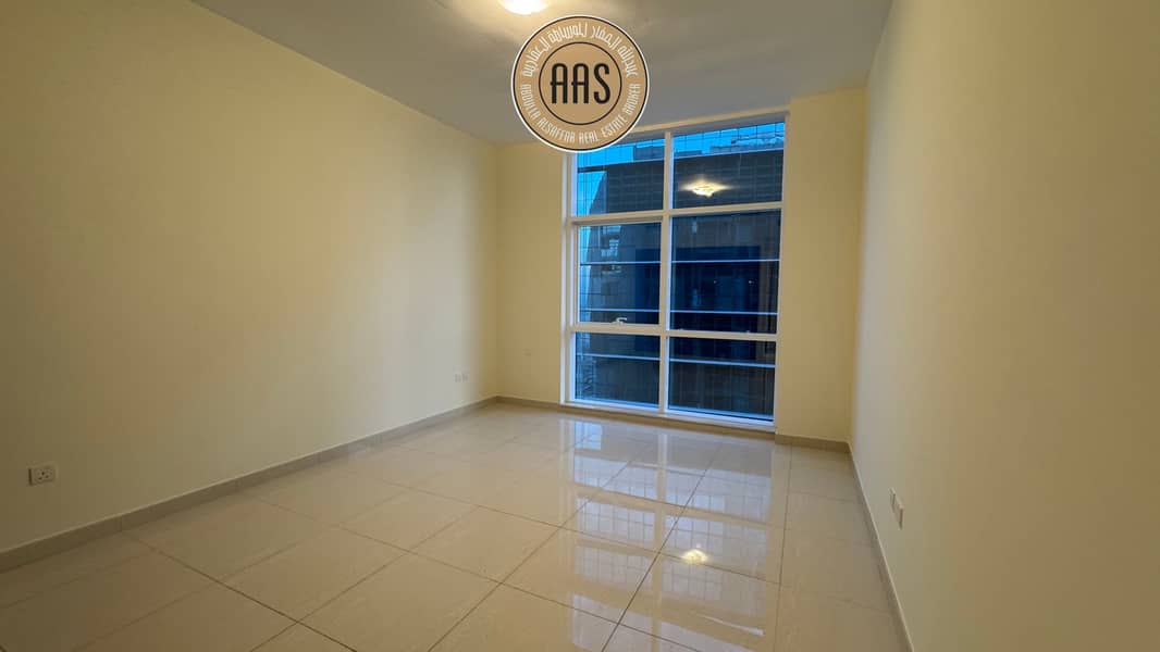 Huge Spacious 1bhk rent 98k only in 4chqs infront of WTC metro - Image 8