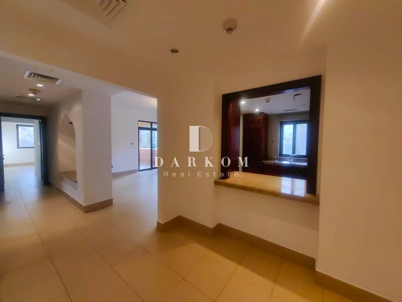 Spacious 2-Bedroom Apartment | Old Town Downtown Dubai - Image 10
