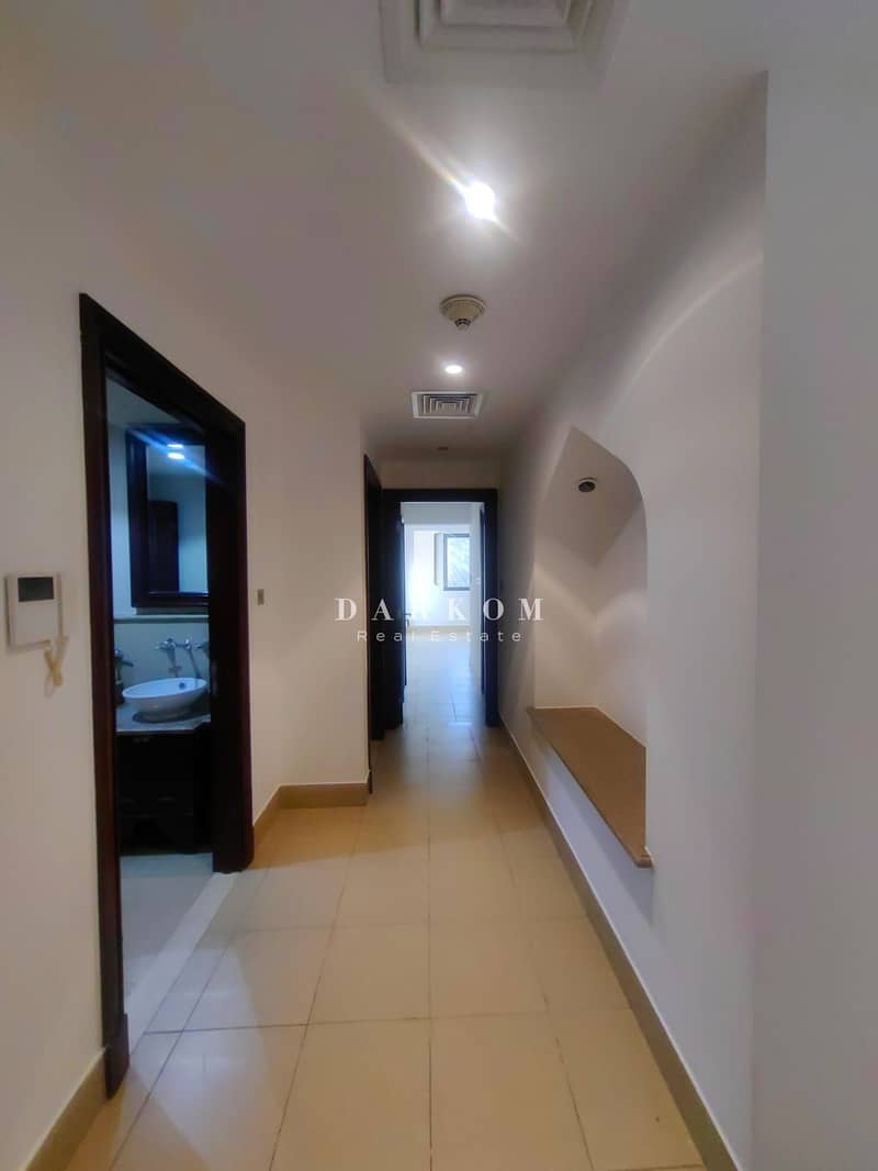 Spacious 2-Bedroom Apartment | Old Town Downtown Dubai - Image 13