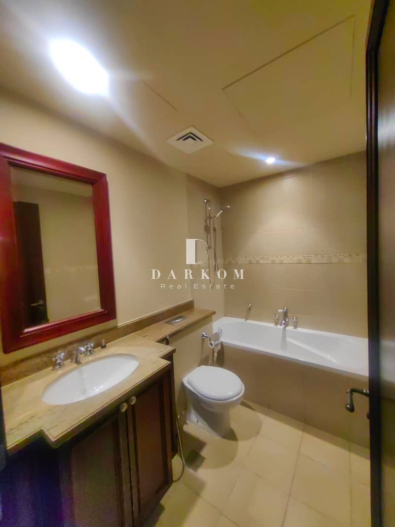 Spacious 2-Bedroom Apartment | Old Town Downtown Dubai - Image 19