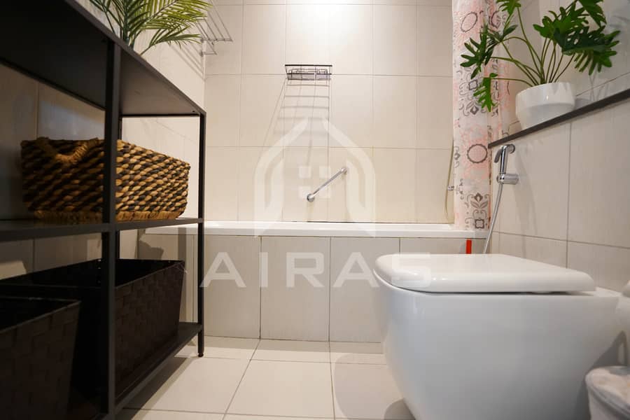 FULLY FURNISHED 1 BEDROOM - Image 10