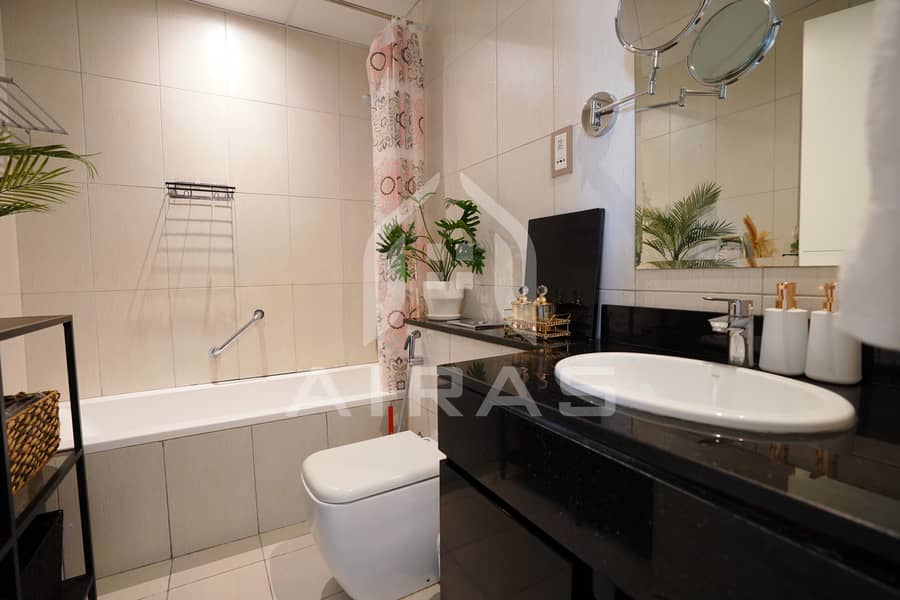 FULLY FURNISHED 1 BEDROOM - Image 11