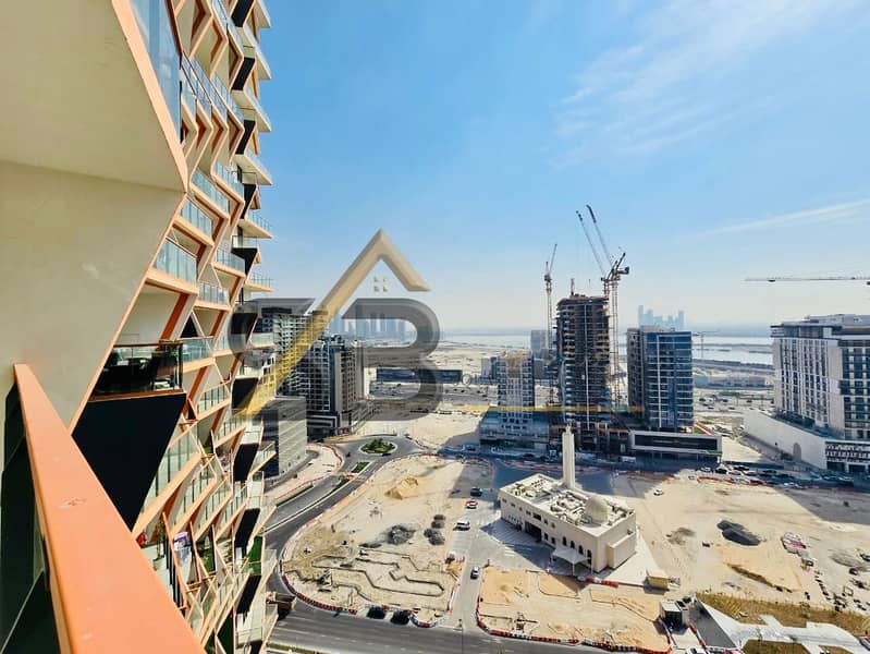 Gorgeous 2BR Apartment with High Quality Furniture and Beautiful View - Image 9