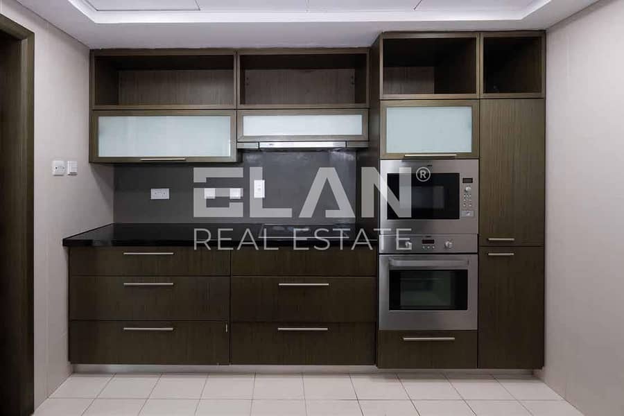 Large Lay out /Furnished / Boulevard View