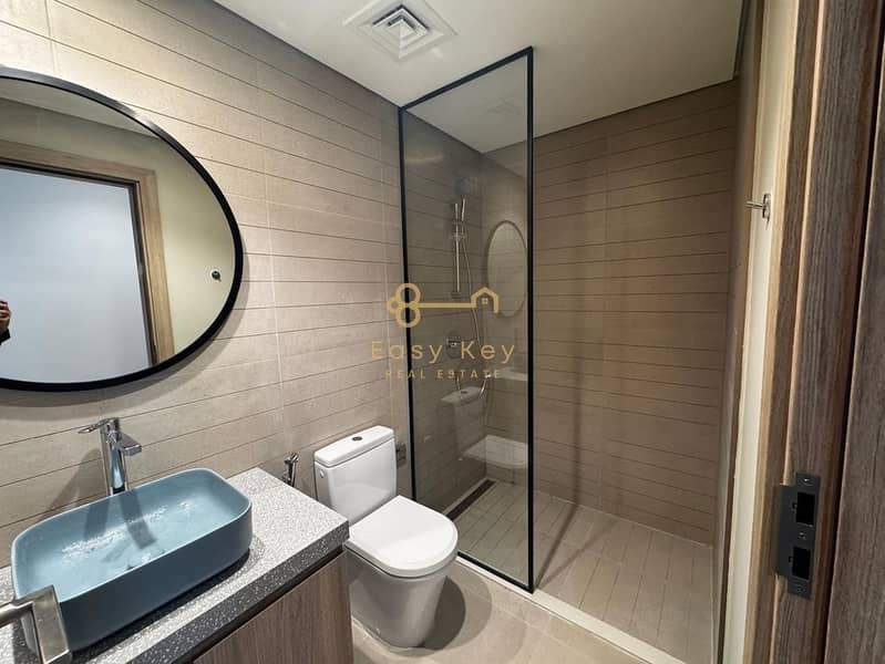 UnFurnished | Canal View | Ready to move in - Image 8