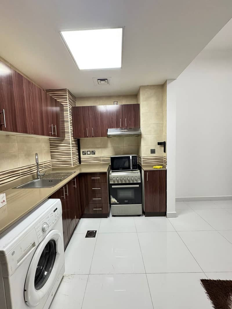 Spacious Fully Furnished Studio, Available By Monthly as Well 5500 AED - Image 6