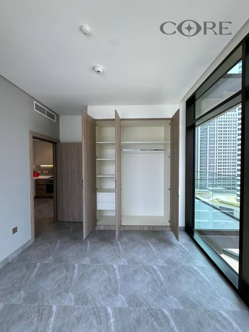 MID FLOOR | COMMUNITY VIEW - Image 7