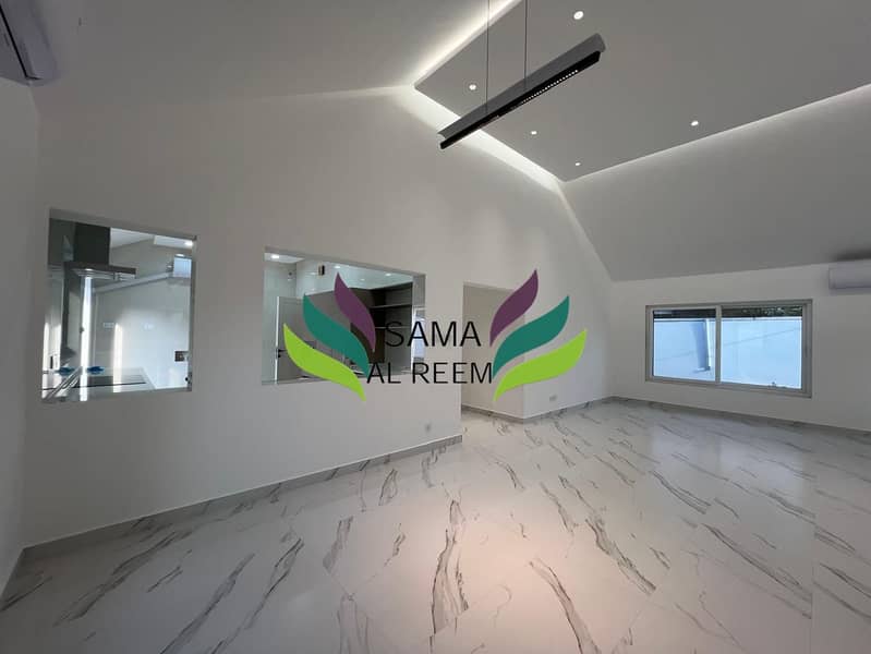 Fully Renovated | Mature Garden | 3 Bed +Maid - Image 13