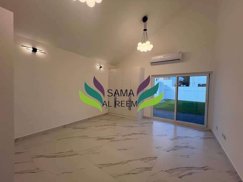 Fully Renovated | Mature Garden | 3 Bed +Maid - Image 19