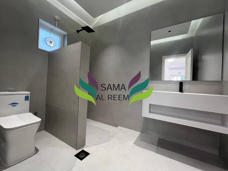 Fully Renovated | Mature Garden | 3 Bed +Maid - Image 22