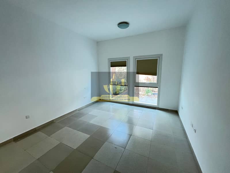 Villa for rent in Al Khail Heights 5 rooms + maid - Image 9