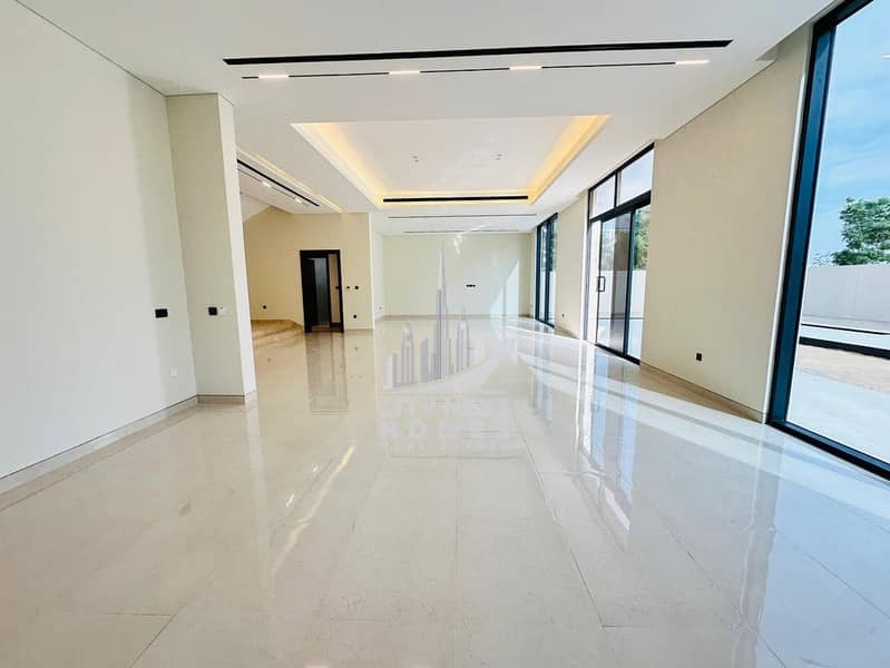 Brand New / 5Bedroom / Huge Hall / Maid