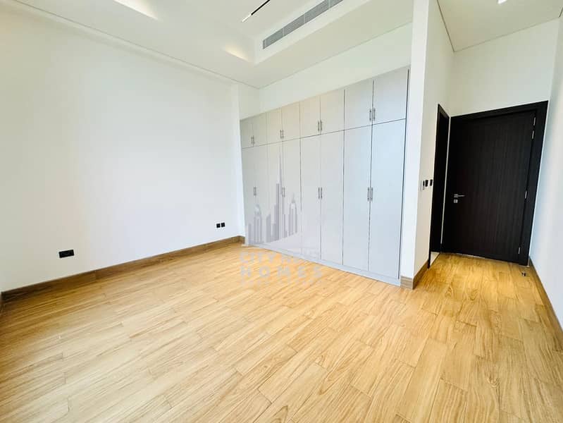 Brand New / 5Bedroom / Huge Hall / Maid - Image 12