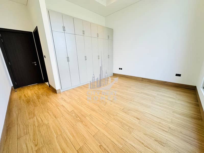 Brand New / 5Bedroom / Huge Hall / Maid - Image 14