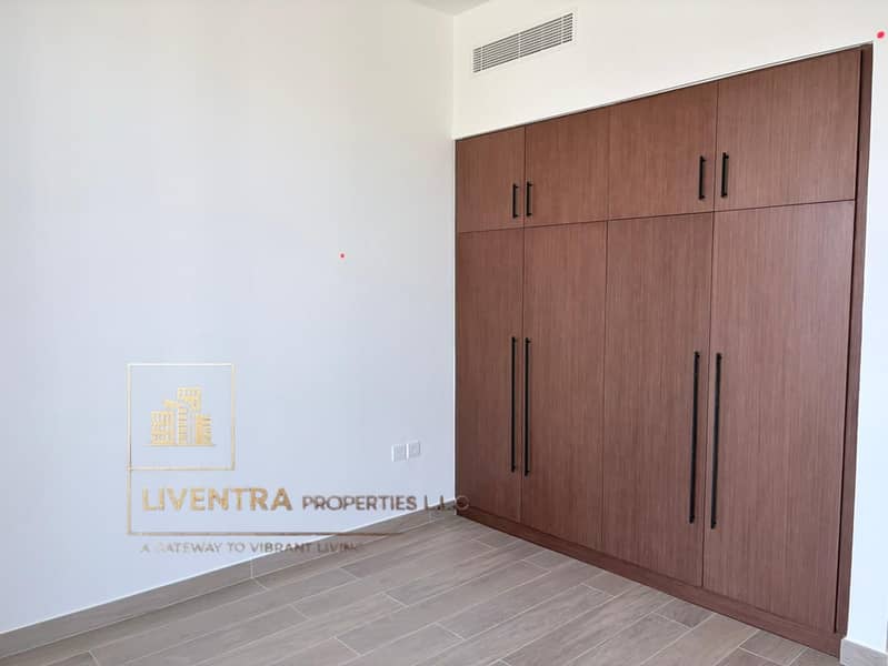 Exquisite Brand New 1 Bedroom for Rent – Town Square - Image 6