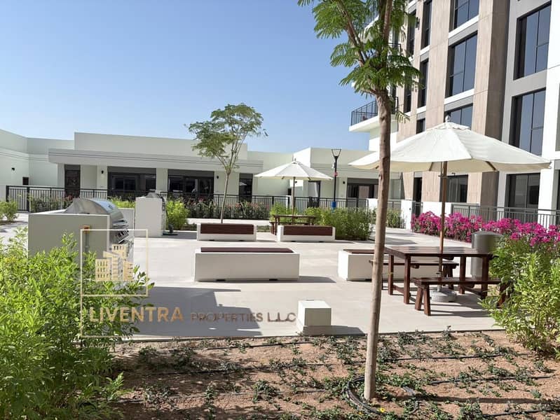 Exquisite Brand New 1 Bedroom for Rent – Town Square - Image 14