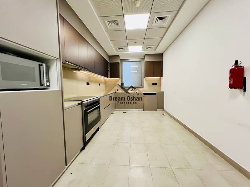 Elegant 2BR+Massive Size / Premium quality /