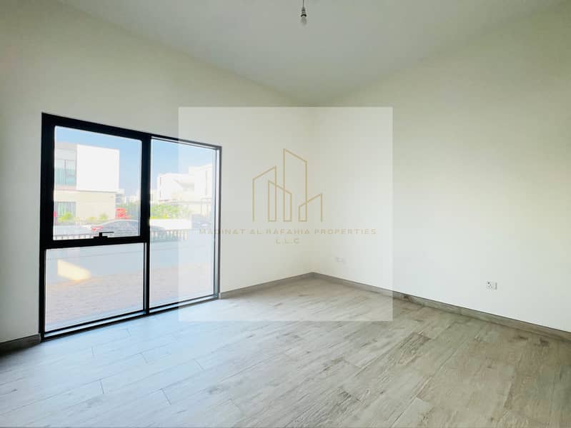 Biggest Plot | Street Corner | Brand New | Vastu - Image 6