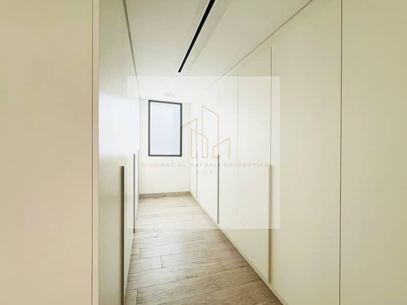 Biggest Plot | Street Corner | Brand New | Vastu - Image 12