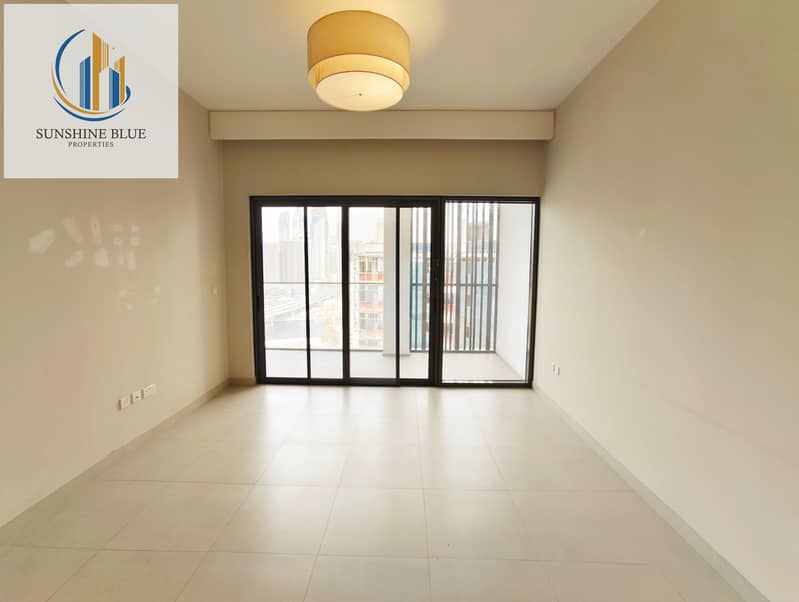 BURJ VIEW STYLISH KITCHEN BRIGHT & HUGE UNIT