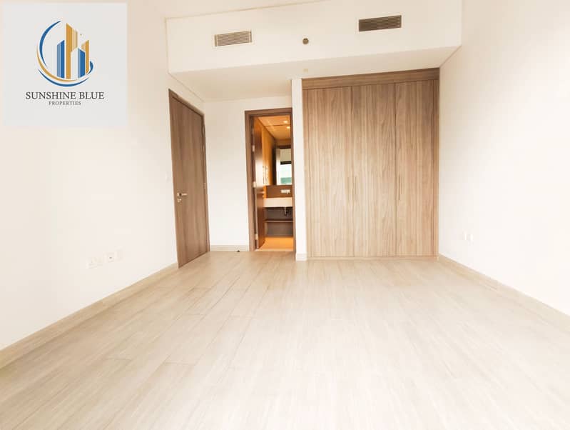 BURJ VIEW STYLISH KITCHEN BRIGHT & HUGE UNIT