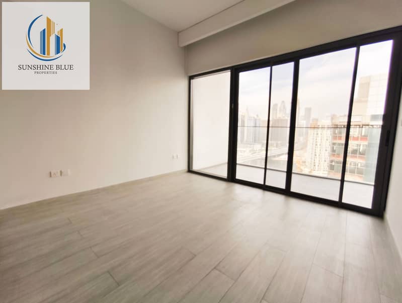 BURJ VIEW STYLISH KITCHEN BRIGHT & HUGE UNIT - Image 7