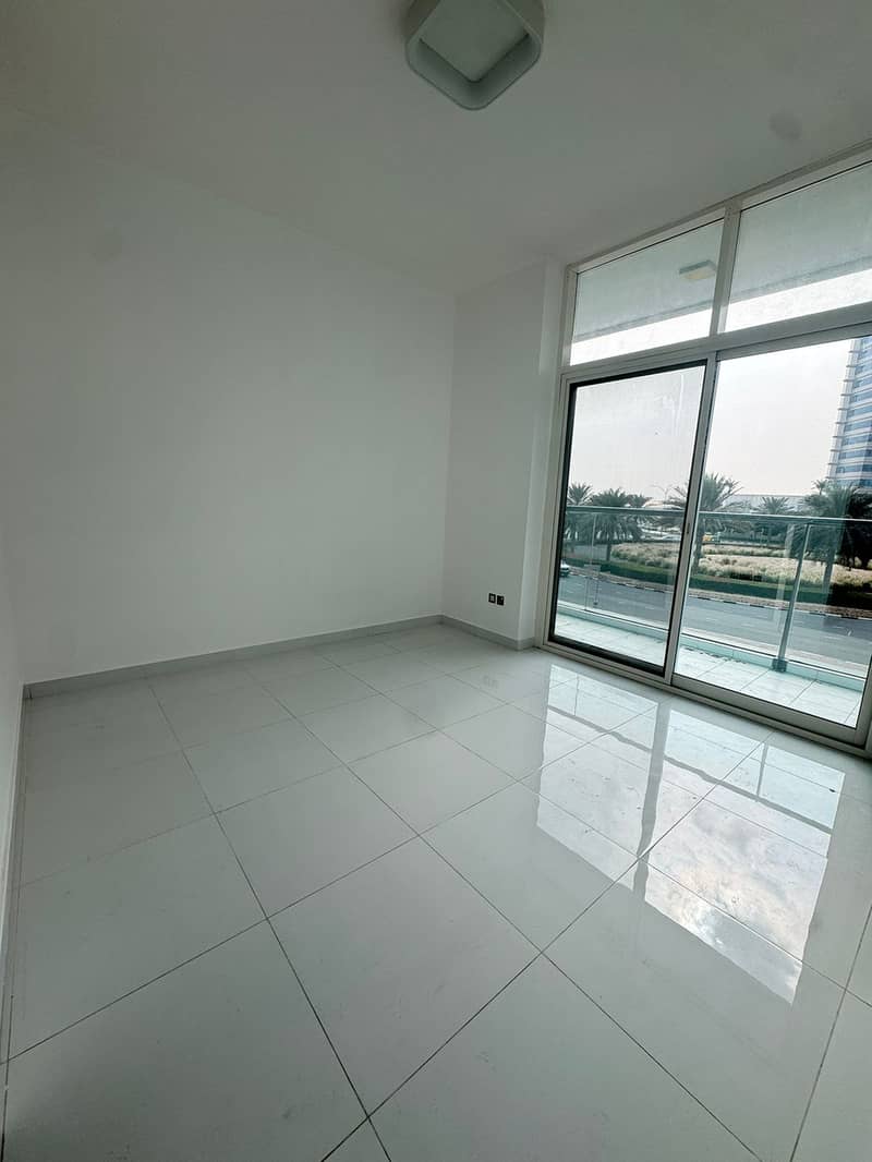 Brand new apartment | Amazing location | Ready To Move