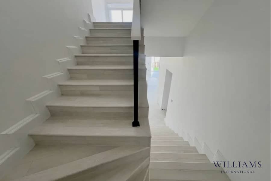 PRIME TIP VILLA| PRIVATE BEACH | BURJ AL ARAB VIEW - Image 7