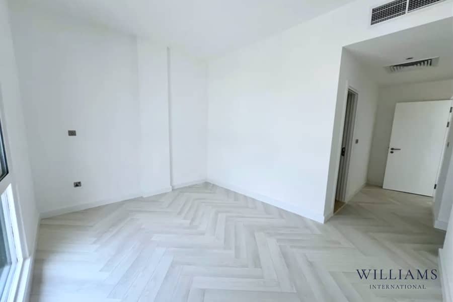 PRIME TIP VILLA| PRIVATE BEACH | BURJ AL ARAB VIEW - Image 15