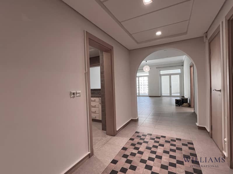 Vacant | Full Sea View | Chiller Free - Image 10