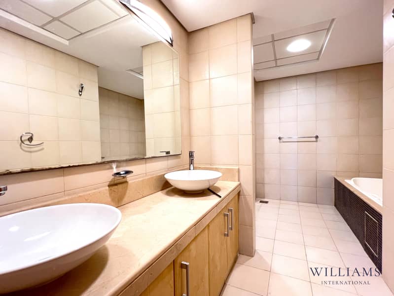 Vacant | Full Sea View | Chiller Free - Image 13