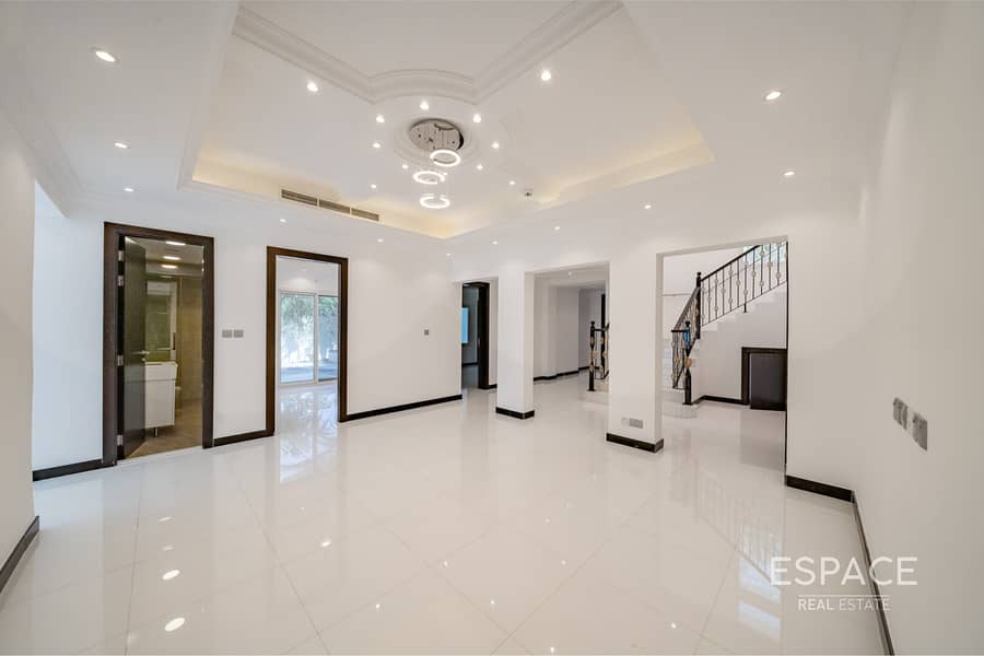 Exclusive |Corner Plot |Upgraded |Vacant - Image 8