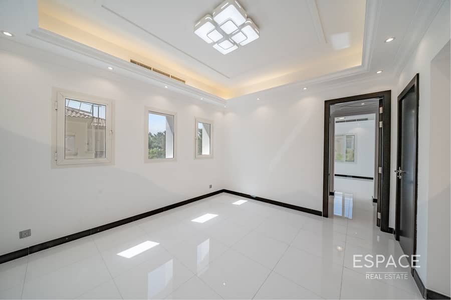 Exclusive |Corner Plot |Upgraded |Vacant - Image 14