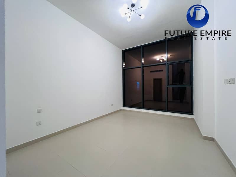 Luxury 1BHK | Maid’s Room | Big Balcony | Book Now