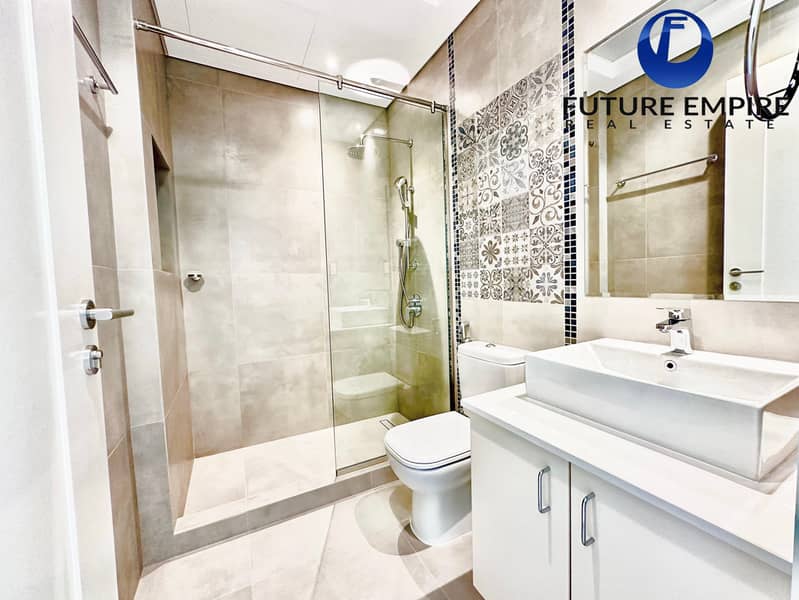 LUXURY NEW 2 BR | FITTED KITCHEN | PARK | POOL | GYM - Image 10